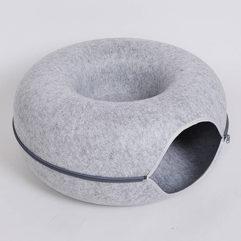 Cozy Felt Donut Cat Bed – Comfortable Pet Kennel for Cats
